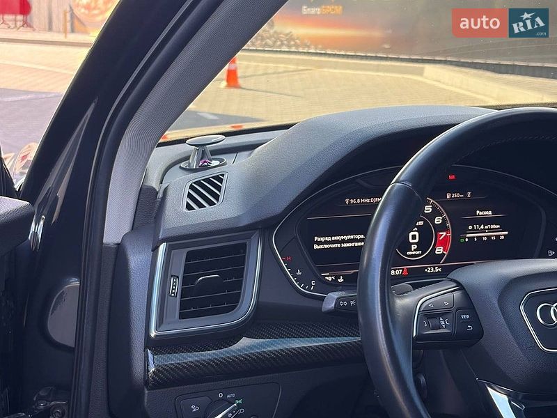 Позашляховик / Кросовер Audi Q5 2017 в Києві фото 40 Позашляховик / Кросовер Audi Q5 2017 в Києві