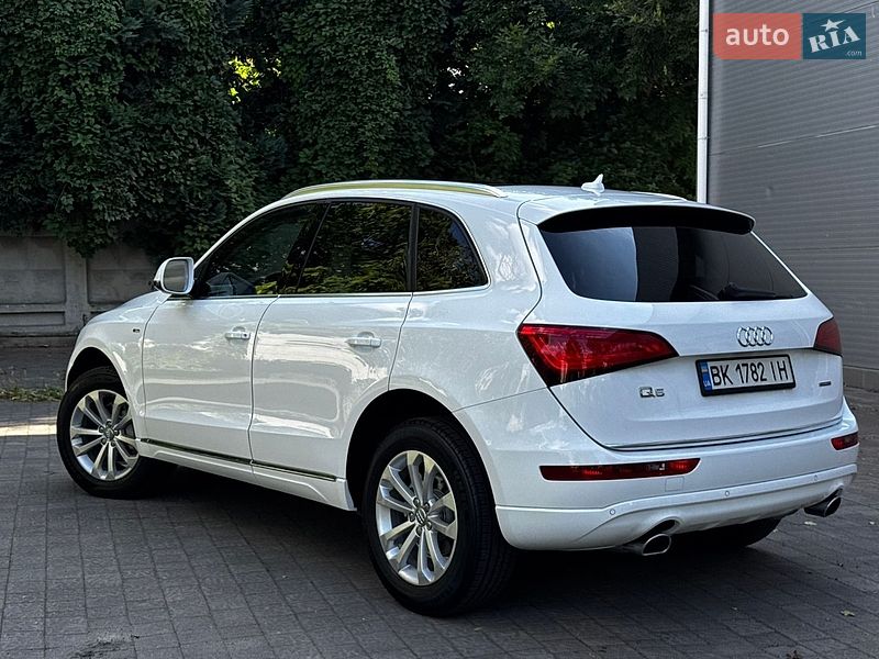 Внедорожник / Кроссовер Audi Q5 2013 в Ровно