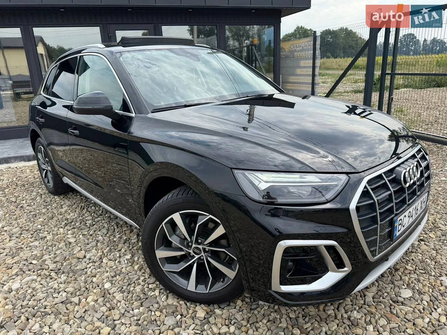 Audi Q5 2021 VIN WA1AAAFY7M2118488 фото оголошення 10 з 111