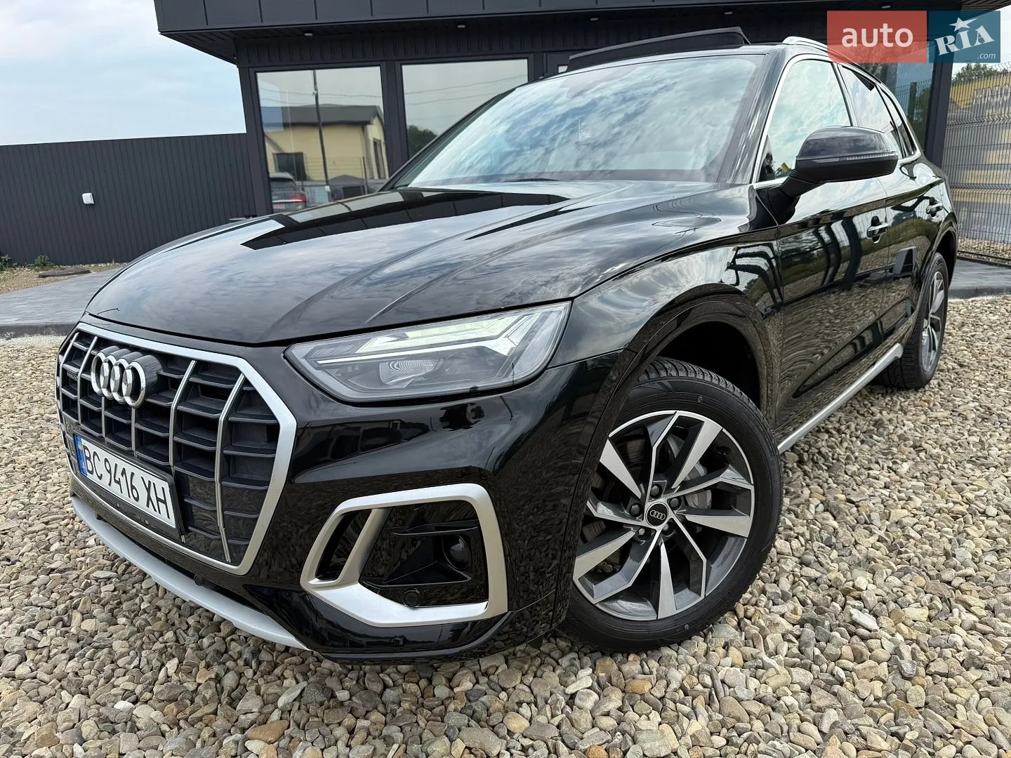 Audi Q5 2021 VIN WA1AAAFY7M2118488 фото оголошення 20 з 111