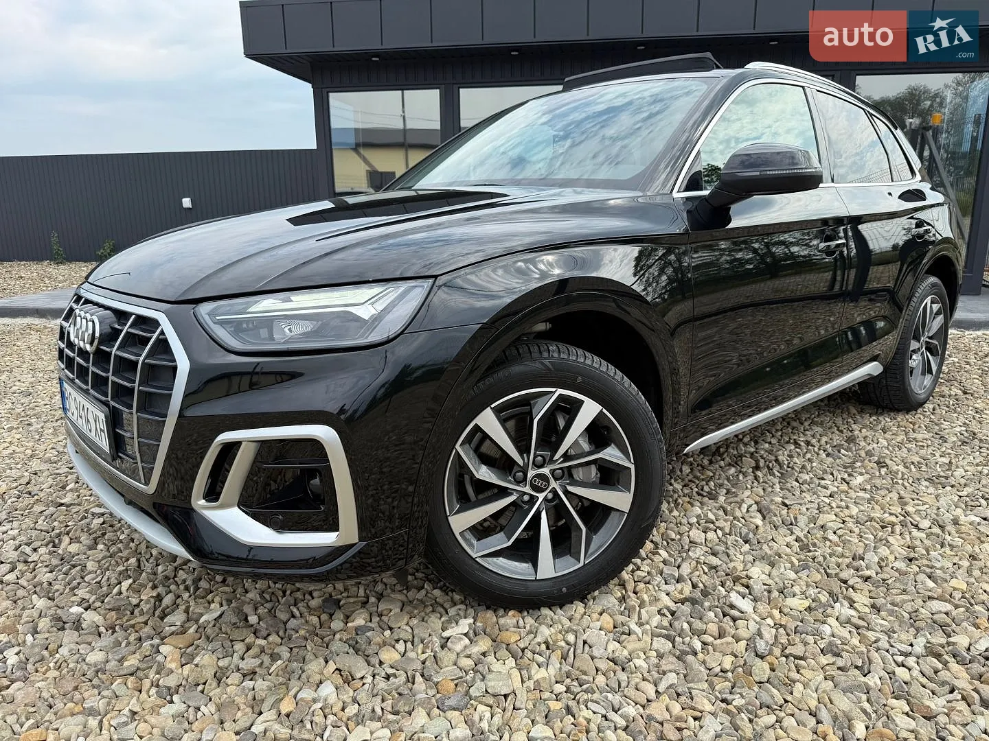 Audi Q5 2021 VIN WA1AAAFY7M2118488 фото оголошення 23 з 111