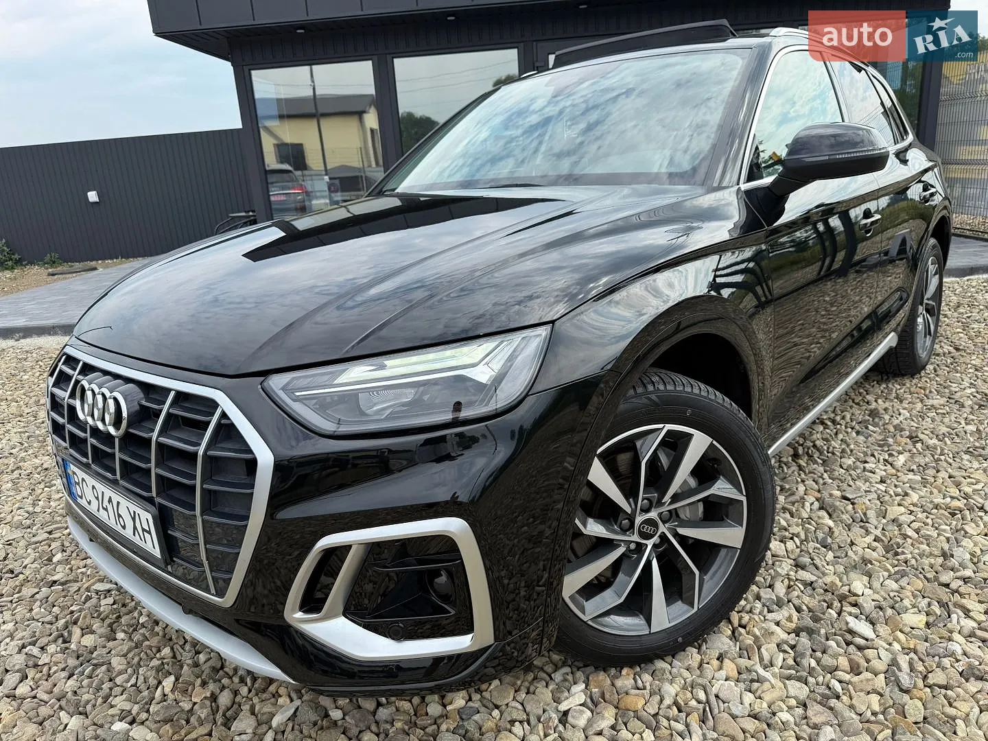 Audi Q5 2021 VIN WA1AAAFY7M2118488 фото оголошення 30 з 111