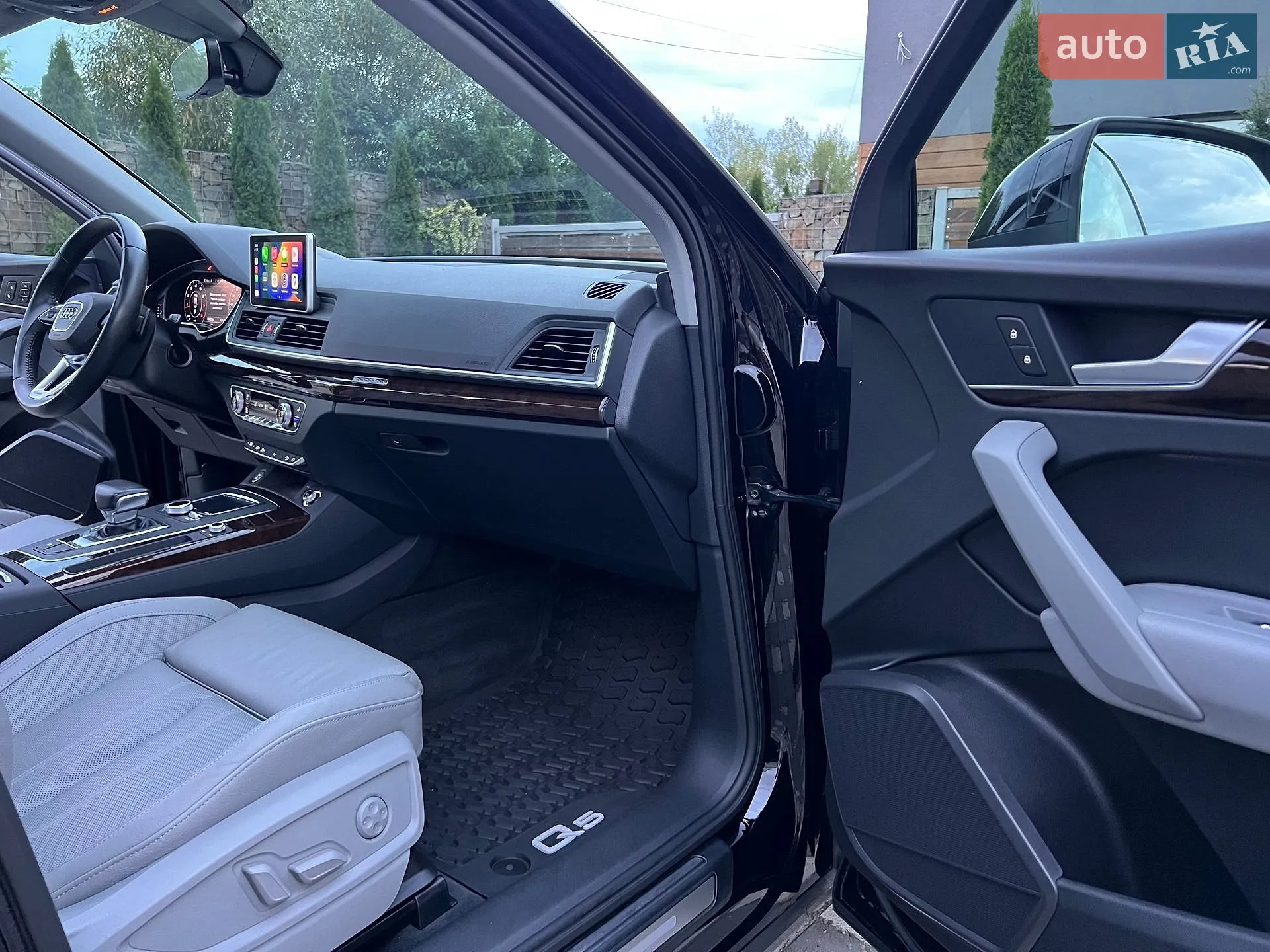 Audi Q5 2018 VIN WA1BNAFY2J2202710 фото оголошення 3 з 140