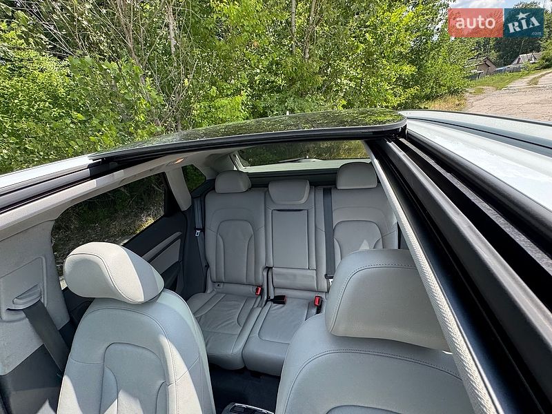 Позашляховик / Кросовер Audi Q5 2015 в Рівному