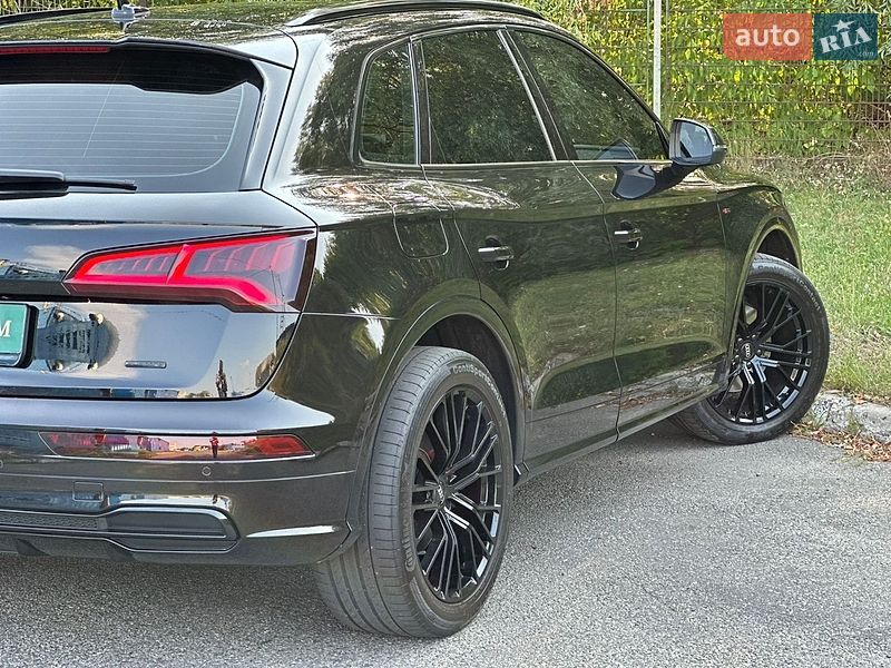 Внедорожник / Кроссовер Audi Q5 2017 в Киеве