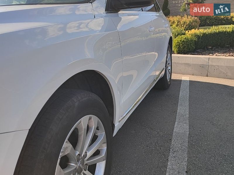 Внедорожник / Кроссовер Audi Q5 2013 в Запорожье