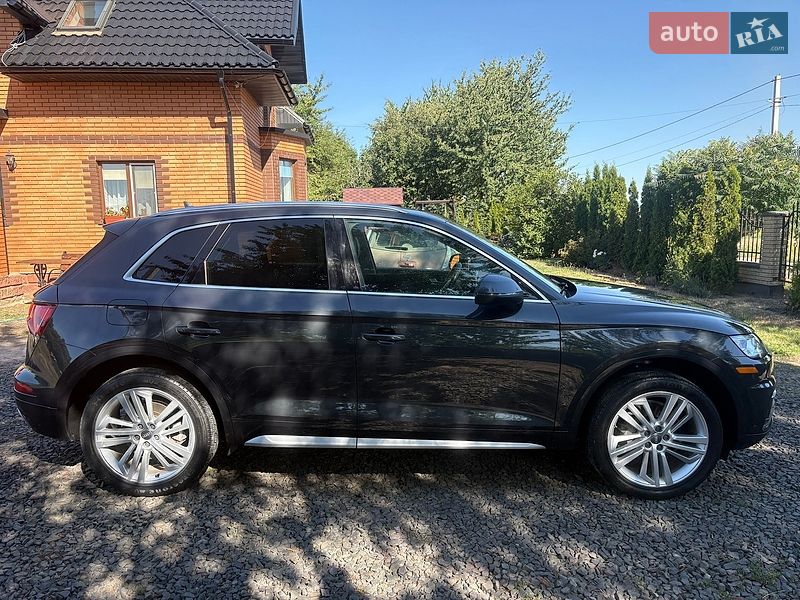 Внедорожник / Кроссовер Audi Q5 2018 в Луцке