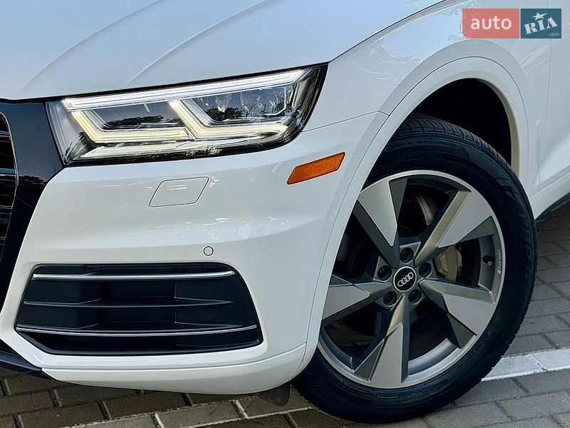 Внедорожник / Кроссовер Audi Q5 2020 в Тернополе
