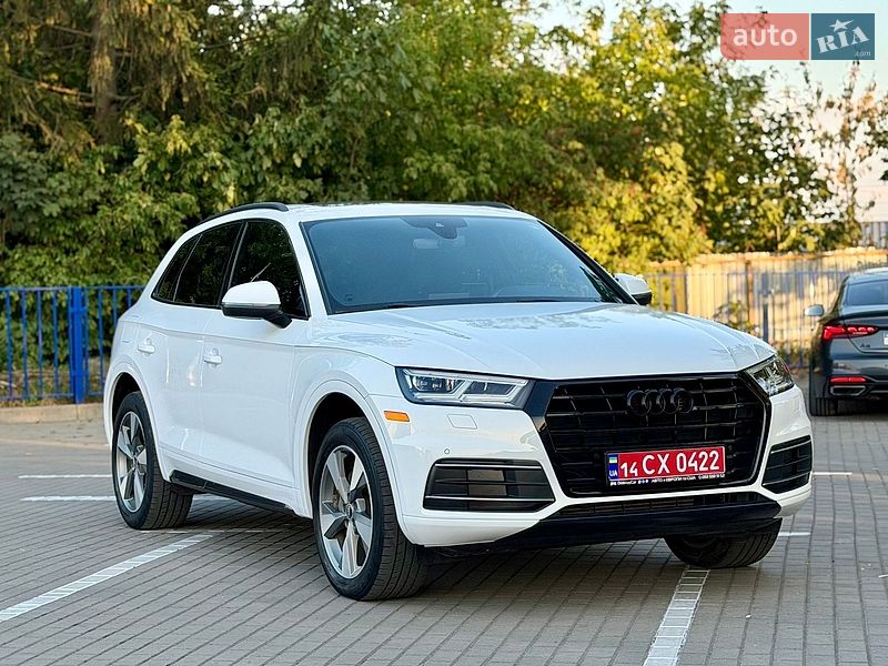 Внедорожник / Кроссовер Audi Q5 2020 в Тернополе