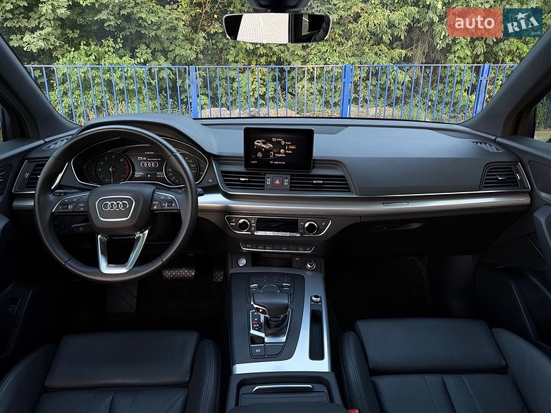 Внедорожник / Кроссовер Audi Q5 2020 в Тернополе