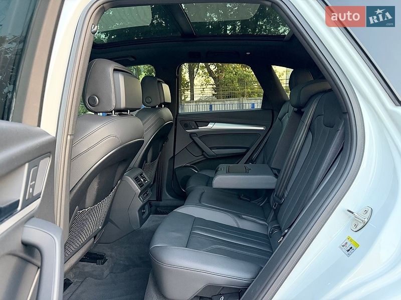Внедорожник / Кроссовер Audi Q5 2020 в Тернополе