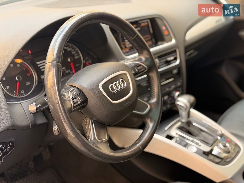 Внедорожник / Кроссовер Audi Q5 2017 в Киеве