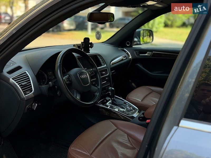 Внедорожник / Кроссовер Audi Q5 2012 в Киеве