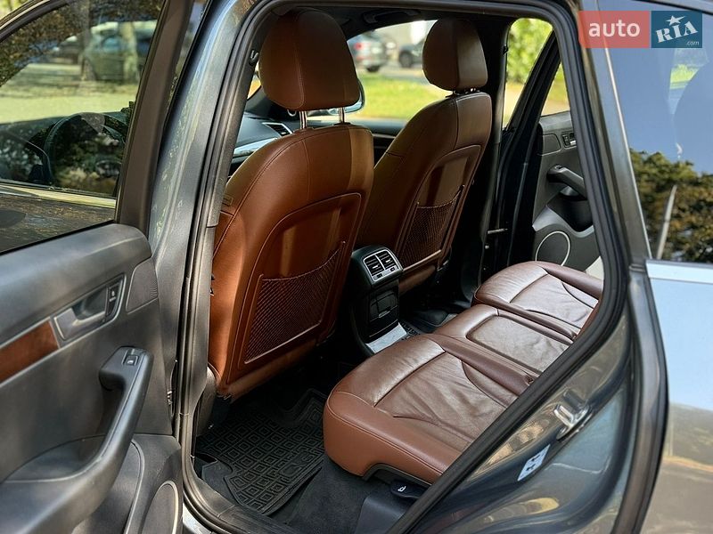 Внедорожник / Кроссовер Audi Q5 2012 в Киеве
