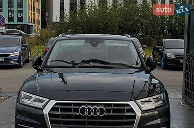 Внедорожник / Кроссовер Audi Q5 2017 в Львове