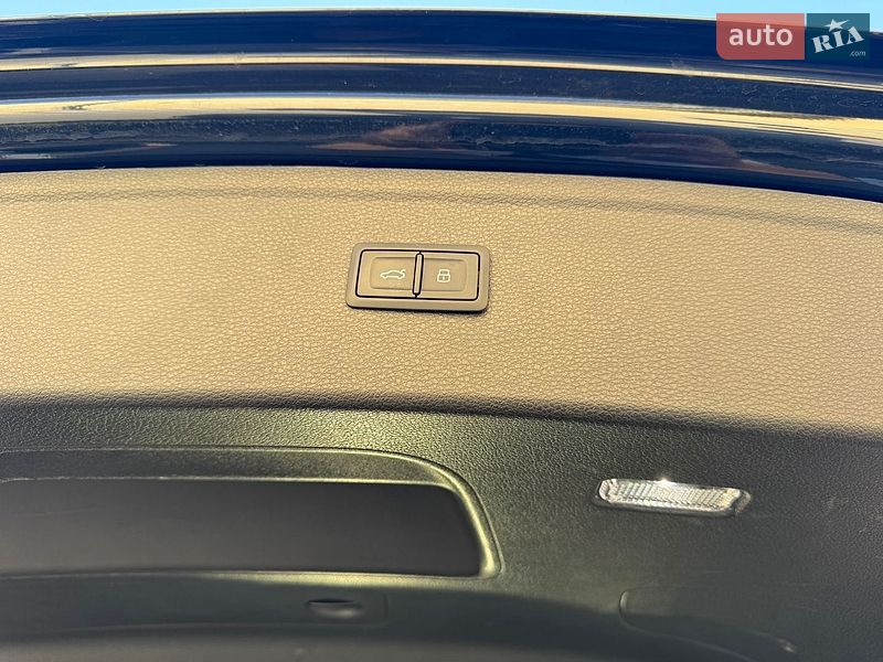 Внедорожник / Кроссовер Audi Q5 2019 в Киеве