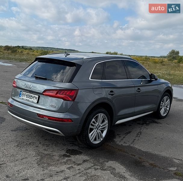 Внедорожник / Кроссовер Audi Q5 2017 в Ровно