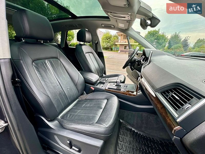 Позашляховик / Кросовер Audi Q5 2018 в Києві