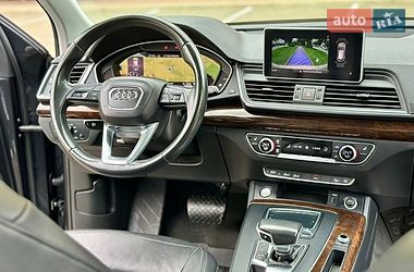 Позашляховик / Кросовер Audi Q5 2018 в Києві