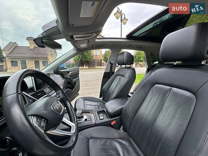 Позашляховик / Кросовер Audi Q5 2018 в Києві