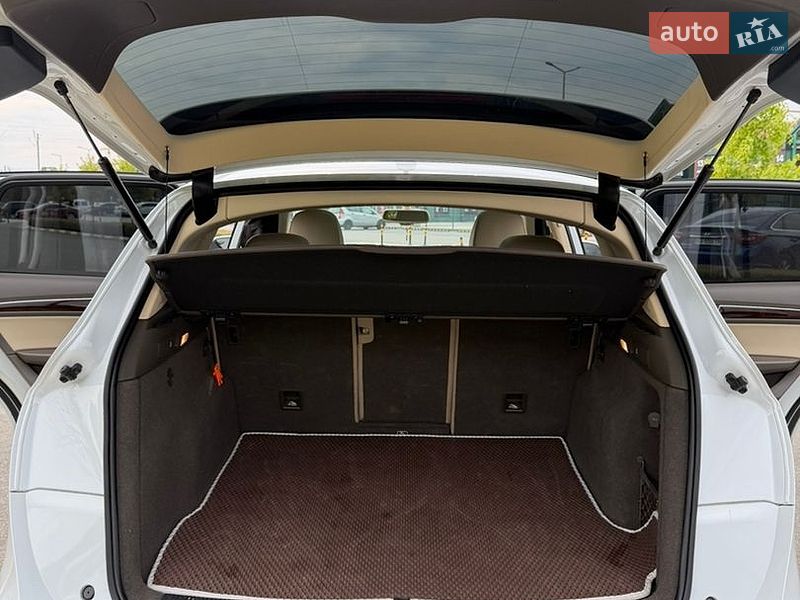 Позашляховик / Кросовер Audi Q5 2015 в Києві