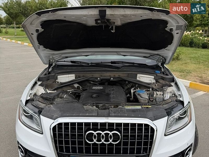 Позашляховик / Кросовер Audi Q5 2015 в Києві
