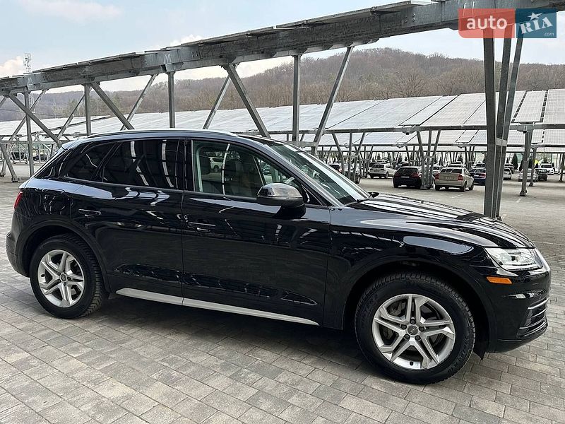 Внедорожник / Кроссовер Audi Q5 2018 в Львове