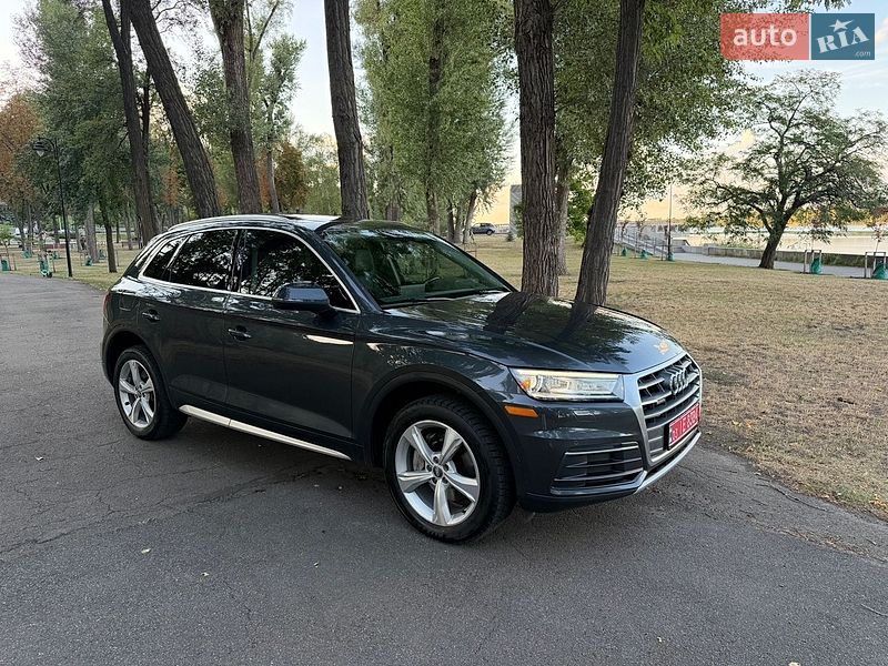 Внедорожник / Кроссовер Audi Q5 2018 в Киеве
