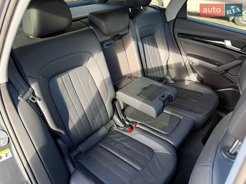 Позашляховик / Кросовер Audi Q5 2018 в Києві