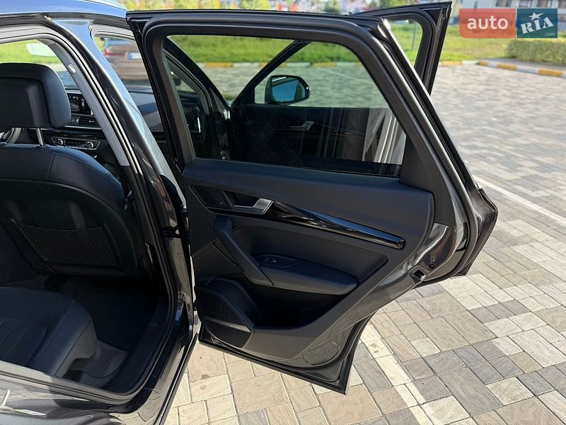 Позашляховик / Кросовер Audi Q5 2018 в Києві
