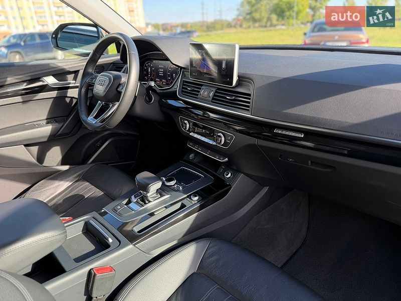 Позашляховик / Кросовер Audi Q5 2018 в Києві