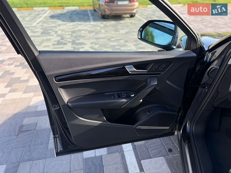 Позашляховик / Кросовер Audi Q5 2018 в Києві