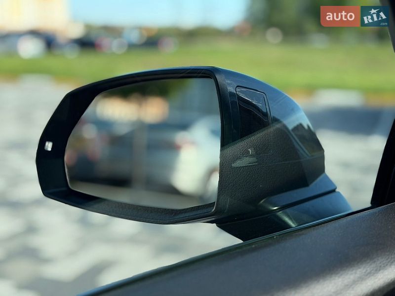Позашляховик / Кросовер Audi Q5 2018 в Києві