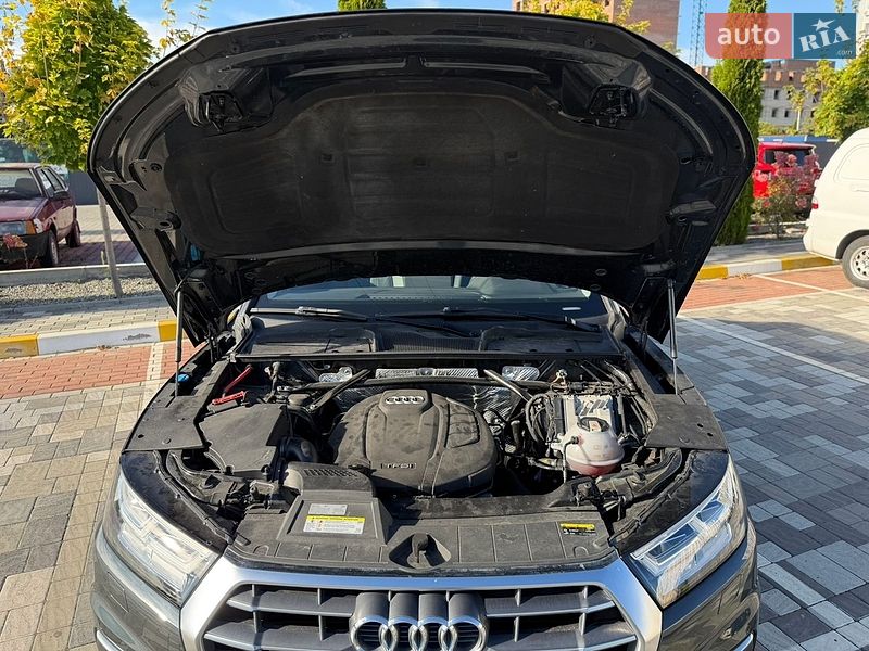 Позашляховик / Кросовер Audi Q5 2018 в Києві