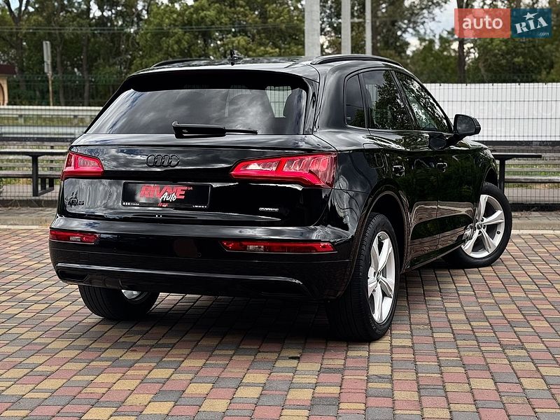 Внедорожник / Кроссовер Audi Q5 2020 в Ровно