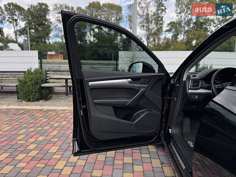 Внедорожник / Кроссовер Audi Q5 2020 в Ровно