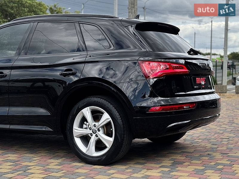 Внедорожник / Кроссовер Audi Q5 2020 в Ровно