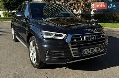 Внедорожник / Кроссовер Audi Q5 2020 в Киеве