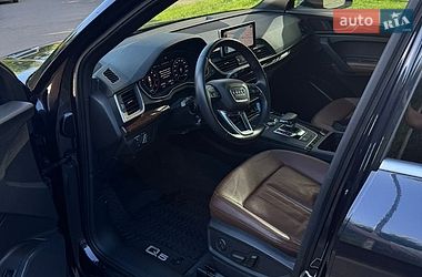 Позашляховик / Кросовер Audi Q5 2020 в Києві