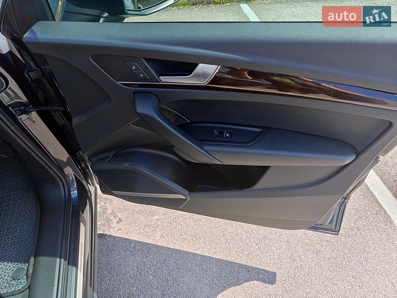 Позашляховик / Кросовер Audi Q5 2018 в Вінниці