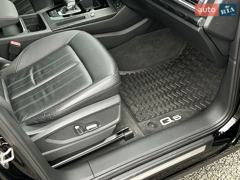 Внедорожник / Кроссовер Audi Q5 2020 в Луцке