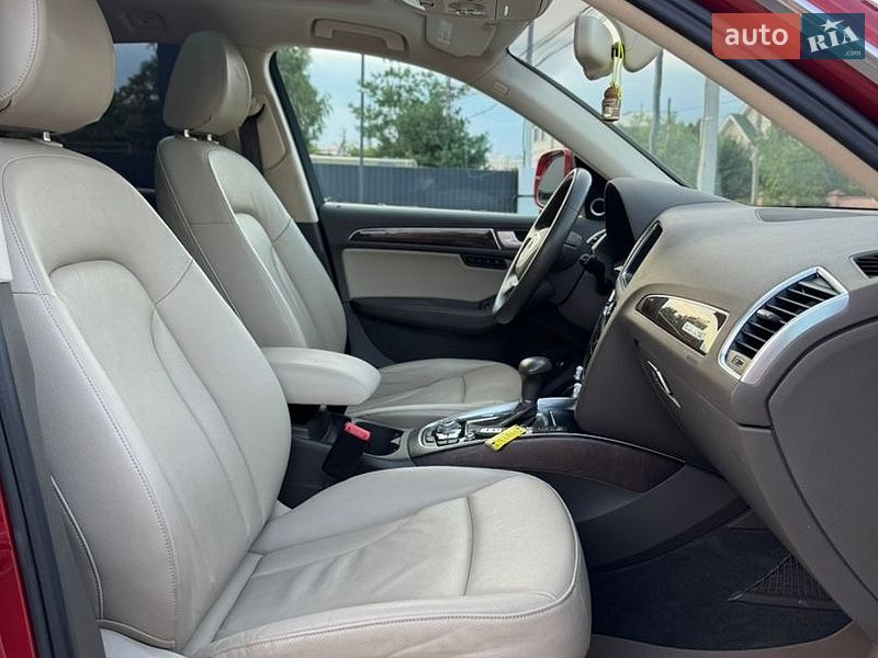 Внедорожник / Кроссовер Audi Q5 2014 в Киеве