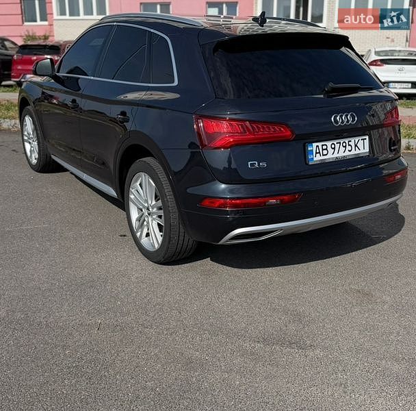 Позашляховик / Кросовер Audi Q5 2019 в Вінниці