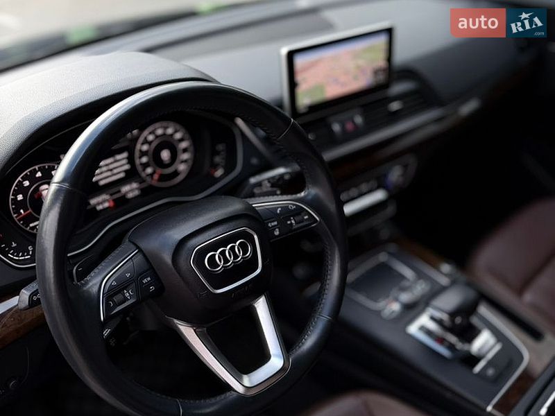 Внедорожник / Кроссовер Audi Q5 2017 в Киеве