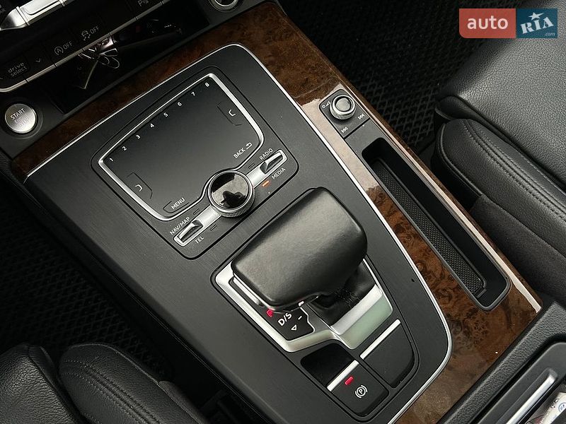 Внедорожник / Кроссовер Audi Q5 2017 в Ивано-Франковске