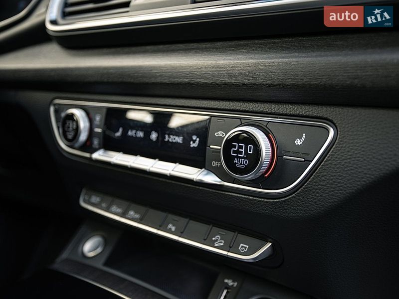 Внедорожник / Кроссовер Audi Q5 2022 в Одессе