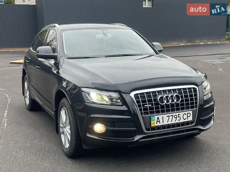 Позашляховик / Кросовер Audi Q5 2009 в Києві