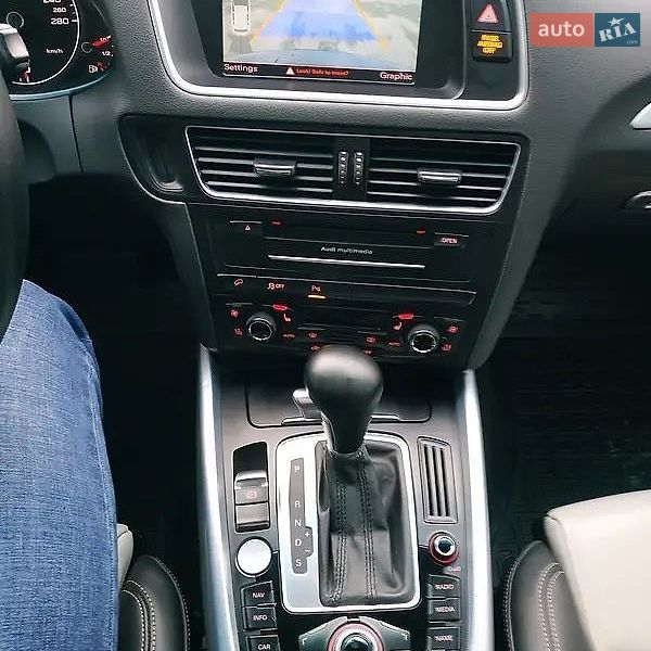 Внедорожник / Кроссовер Audi Q5 2011 в Черкассах