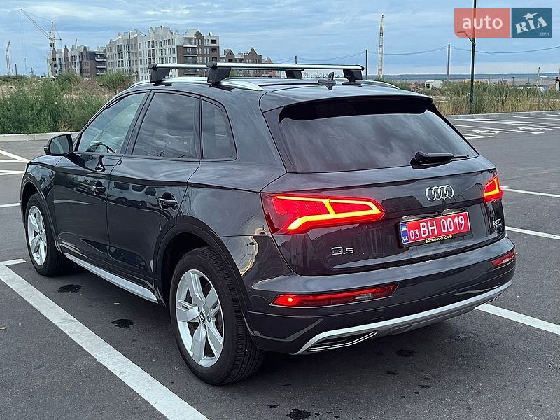 Внедорожник / Кроссовер Audi Q5 2017 в Ровно