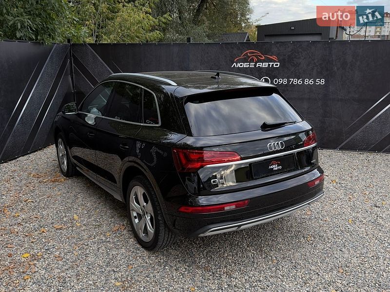 Позашляховик / Кросовер Audi Q5 2020 в Івано-Франківську